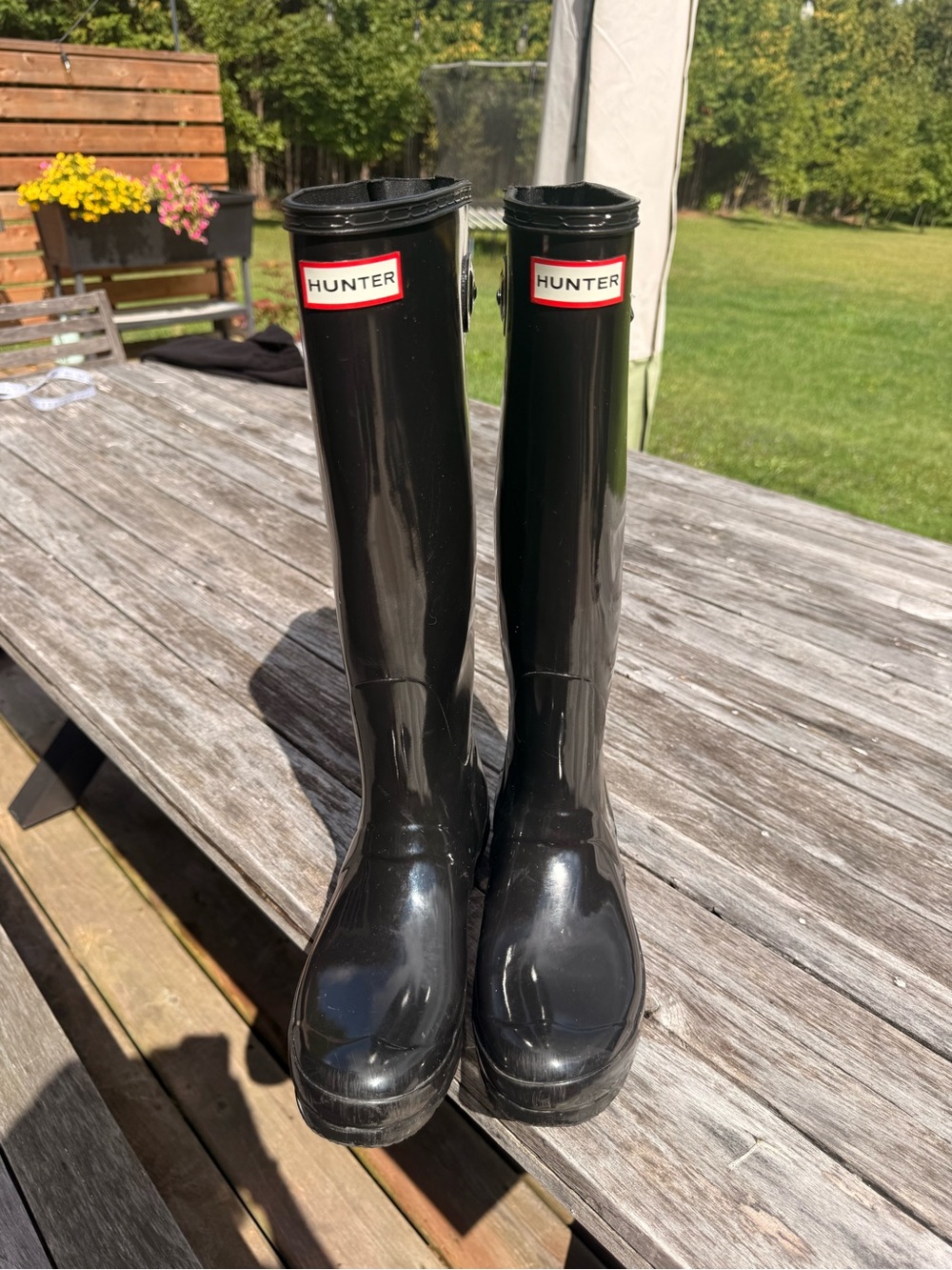 Hunter Black Gloss Tall Rain Boots With Socks - Size 9